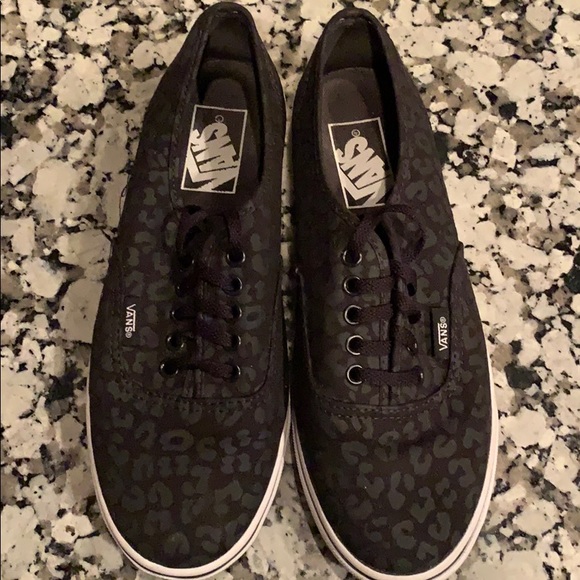 vans black and leopard print